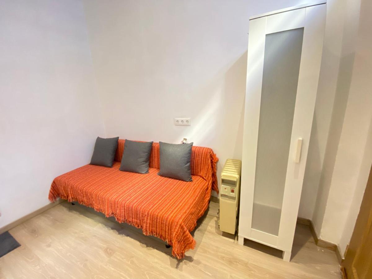 Homestay Herminiopuertas Madrid Dış mekan fotoğraf